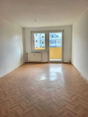 Sofort bezugsfrei! 3 -Raumwohnung mit Tageslichtbad & Balkon