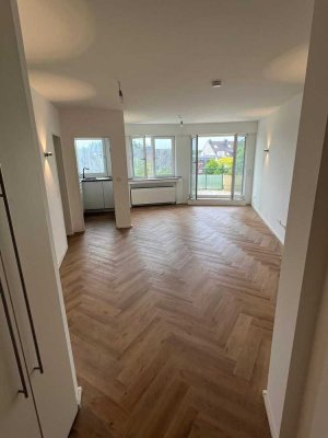Erstbezug nach Rundumerneuerung:  2-Zimmer-Wohnung mit Einbauküche in Hilden-Zentrum