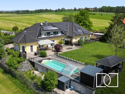 Luxusresidenz mit Pool! Energieeffiziente Villa auf einzigartigem Anwesen