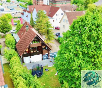 +++Charmantes  Einfamilienhaus++ exklusiv++Doppelgarage+++Garten+++äußerst gepflegt+++zentrale Lage