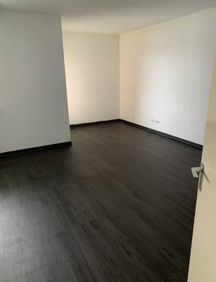 Charmante 2 Zimmer Wohnung mit Balkon in Dietzenbach