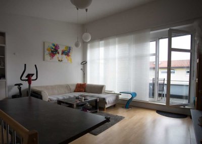 3-Zimmer Wohnung MÖBLIERT mit großer Dachterrasse von privat ohne Provision
