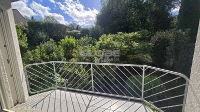 Attraktive 3-Zi.-Wohnung - Kurviertel Bad Camberg - ruhige Lage, Balkon + Blick ins Grüne!