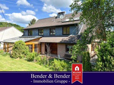 Großzügiges Zweifamilienhaus mit Potenzial und wertvoller Baureserve!