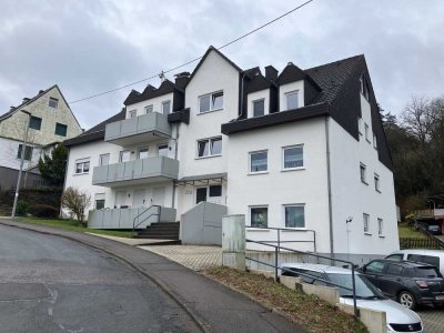 Solide Erdgeschosswohnung mit Terrasse & Stellplatz in Ehrang