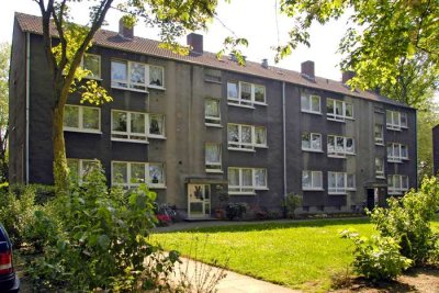 Frisch sanierte Balkonwohnung sucht neuen Mieter - mit neuem Vinyl und neuem Bad