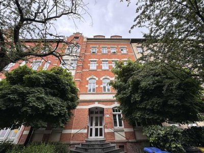 RESERVIERT - 3,7 % Rendite - Lassen Sie Ihr Geld arbeiten - Vermietete 2-Raum-Wohnung mit Balkon