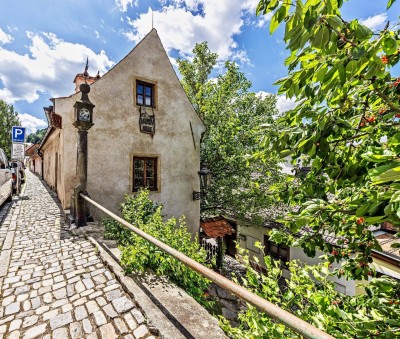 Romantik, Geschichte und stabile Rendite: Exklusives Bürgerhaus (350 m²) im Zentrum von Český Krumlov, TS