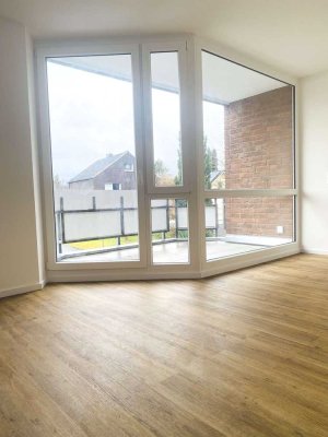 Helle, kernsanierte 1,5- Zimmer Wohnung, mit Einbauküche, Loggia, beste Lage in Köln-Brück