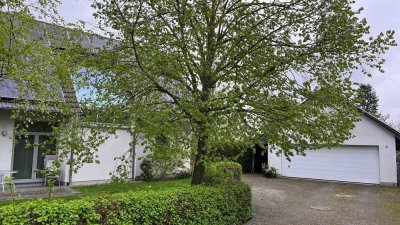 Modernes Einfamilienhaus mit 5 Zimmern, Garage und Keller in Feldberger Seenlandschaft