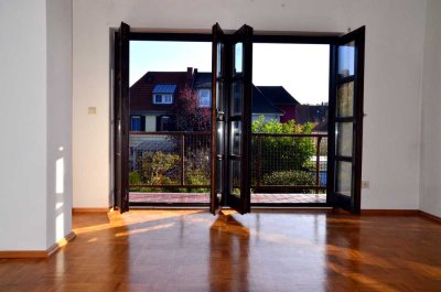 Sehr helle 3-Zimmer-Wohnung mit 2 Balkonen und neuer EBK Uni-Nähe Kaiserslautern