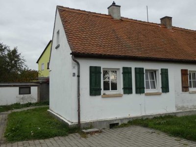 Studenten aufgepasst: Appartment ( EG links ) - ab sofort