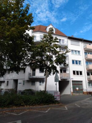 Gut ausgestattete, vollmöblierte  1-Zimmer Wohnung mit Balkon in Karlsruhe Oststadt
