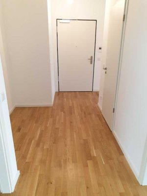 Moderne Familienwohnung mit Einbauküche und Dachterrasse
