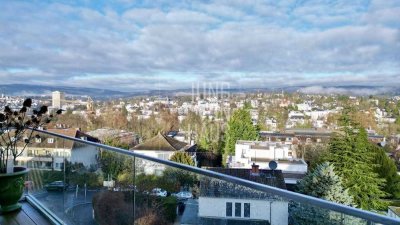 Wohnen über der Stadt: Penthouse-Maisonette mit Wow-Ausblick