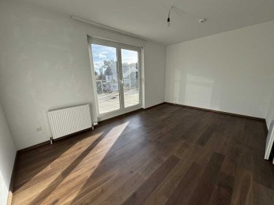 Helle 2-Zimmer Wohnung mit einen 50 qm Balkon im 2. OG in Fechenheim