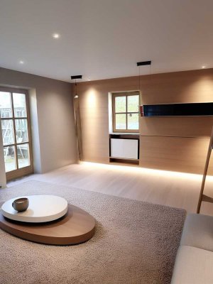 Ein Schnäppchen für den Handwerker - große Terrasse - renovierungsbedürftig.