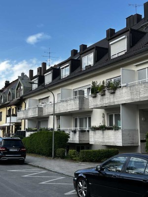 Lichtdurchflutete 1-Zimmer-Wohnung mit Balkon und Einbauküche in München Sendling-Westpark