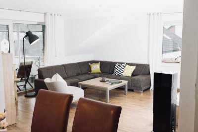 Ansprechende 3-Zimmer-Dachgeschosswohnung mit Balkon und EBK in Steinhagen