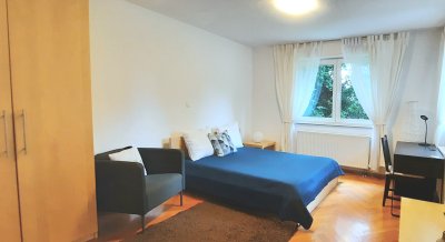 Renoviertes 1-Zimmer Apartment, Voll mäMöbliert, Einbauküche, WLAN, Garten,  Ruhige Grüne Top-Lage in Möhringen