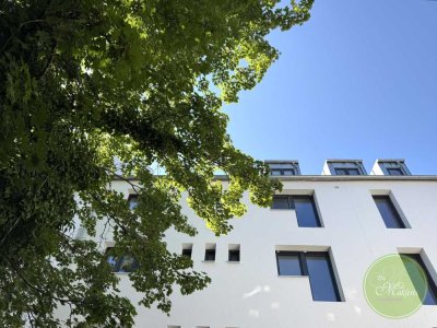 ** NEUbau & "neuer" AltbauCharme mit über 42 QM  Wohnzimmer  ** 4 Zimmer ** Nähe Wiesengrund **