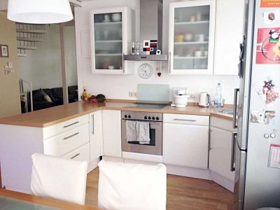 möblierte Maisonettewohnung im Hinterhof auf der Degerstr. zu vermieten..