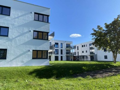 Helle 3-Zimmer-Wohnung mit gehobener Innenausstattung mit Balkon im 2. Obergeschoss