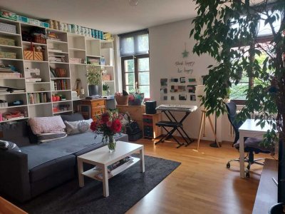 2 Zimmer-Wohnung mit Süd-Balkon u. EBK im "Dörfle"
