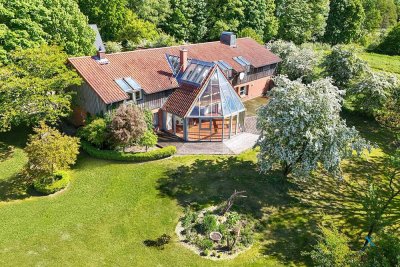 Wohnen im Einklang mit der Natur – Lichtdurchflutetes Landhaus mit Blick ins Treenetal