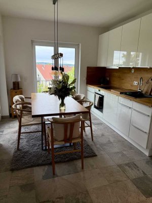 Traumhafte 2-Zimmer-Wohnung mit Loggia & direktem Festungsblick zu vermieten