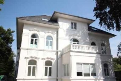 Traumhafte 1 Zi. -Wohnung in Jugendstilvilla für STUDENTEN in Stellingen Anfragen nur per Email