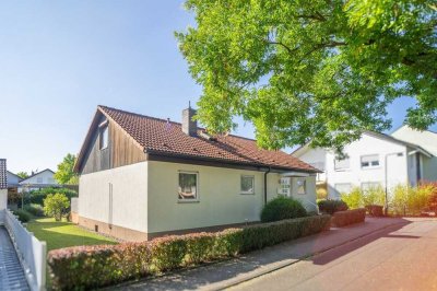 Einfamilienhaus mit idyllischem uneinsehbaren Garten - direkt am See
