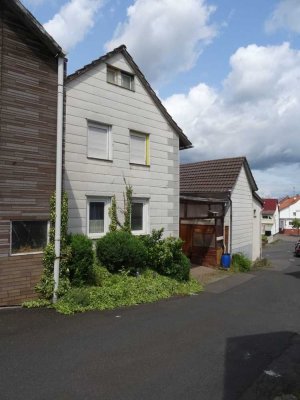 Nur 50% vom VKW für kleines renovierungsbed. EFH in Heringen. PROVISIONSFREI !