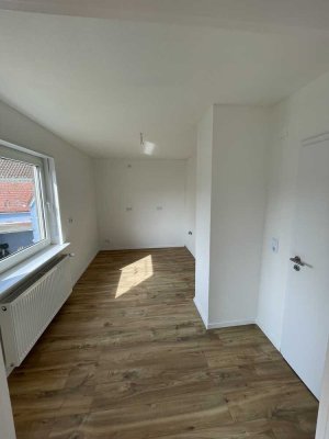 Erstbezug nach Sanierung: ansprechende 3-Zimmer-Wohnung mit Balkon in Speyer