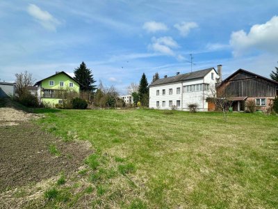 Großes Grundstück mit Bestandsgebäude - AUCH FÜR BAUTRÄGER - vielfältige Nutzungen