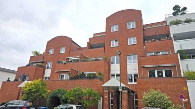 Große 3-4-Zimmer-ETW mit 2 Balkonen, Aufzug u. 2 TG-Stellplätzen in sehr guter Lage von D-Unterbach