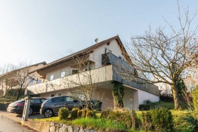 Wörth/Donau: Einfamilienhaus, Baujahr 1996 mit zwei Garagen
