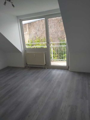 Studenten-Wohnung mit Dachterrasse im Jungbusch am Neckarkanal