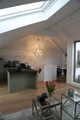 Maisonette in einem kernsanierten Altbau mit Loggia