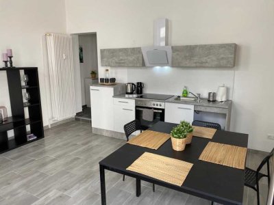 Schöne, voll möblierte Wohnung