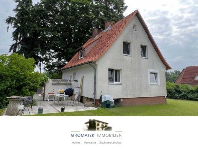 Suderburg-Räber...  Einfamilienhaus mit großem Grundstück in Ortsrandlage