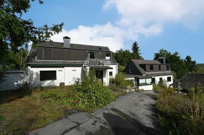 Den Mutigen gehört die Welt :) Zwei sanierungsbedürftige Häuser auf fast 8.000 m² Land in Fischlaken