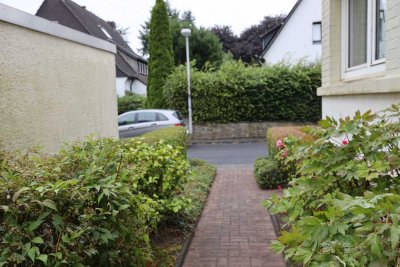 Freistehendes Haus auf 800 m² großem Grundstück in bester Lage von Mülheim