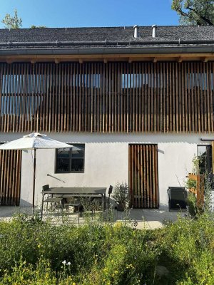 4 Zimmerwohnung im Derzbachhof ***mit Gartenanteil,  Schreiner-Einbauküche und TG Platz***