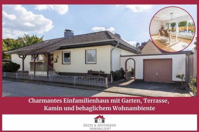 Charmantes Einfamilienhaus mit Garten, Terrasse, Kamin und behaglichem Wohnambiente