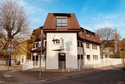 Attraktive und modernisierte 6-Zimmer-Wohnung mit Balkon in Radebeul