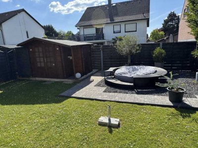 Tolles  5-Zimmer-Reihenendhaus in bester Lage und EBK