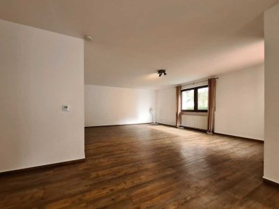 Landstuhl - 4 Zimmer, 2 Bäder, Balkon, Stellplatz, Abstellraum
