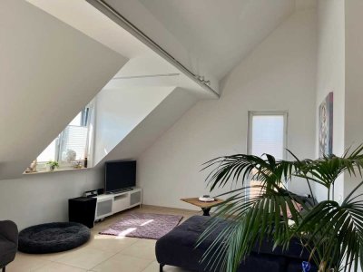 Traumhaft und schick, 5-Zimmerwohnung im DG mit Dachterrasse