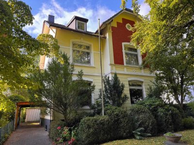 Jugendstil Villa mit Potenzial in bester Lage in Ahrensburg
